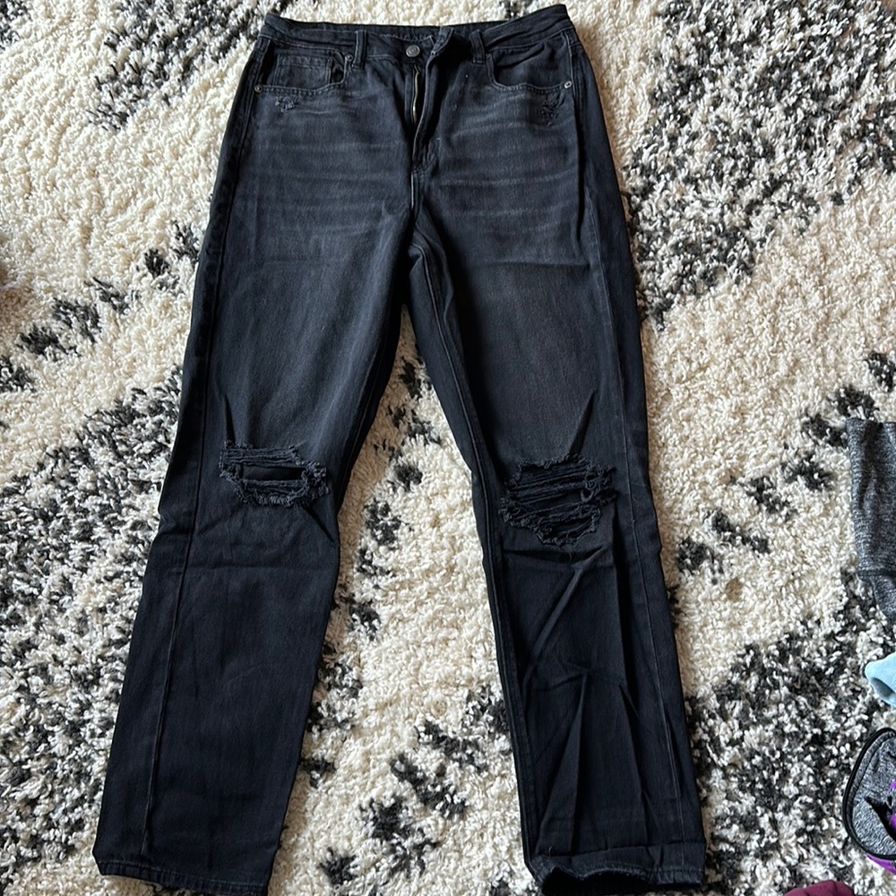 American Eagle mom jeans